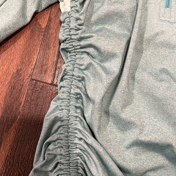 NWT Bathing suit & rash guard - Picture 8 of 10